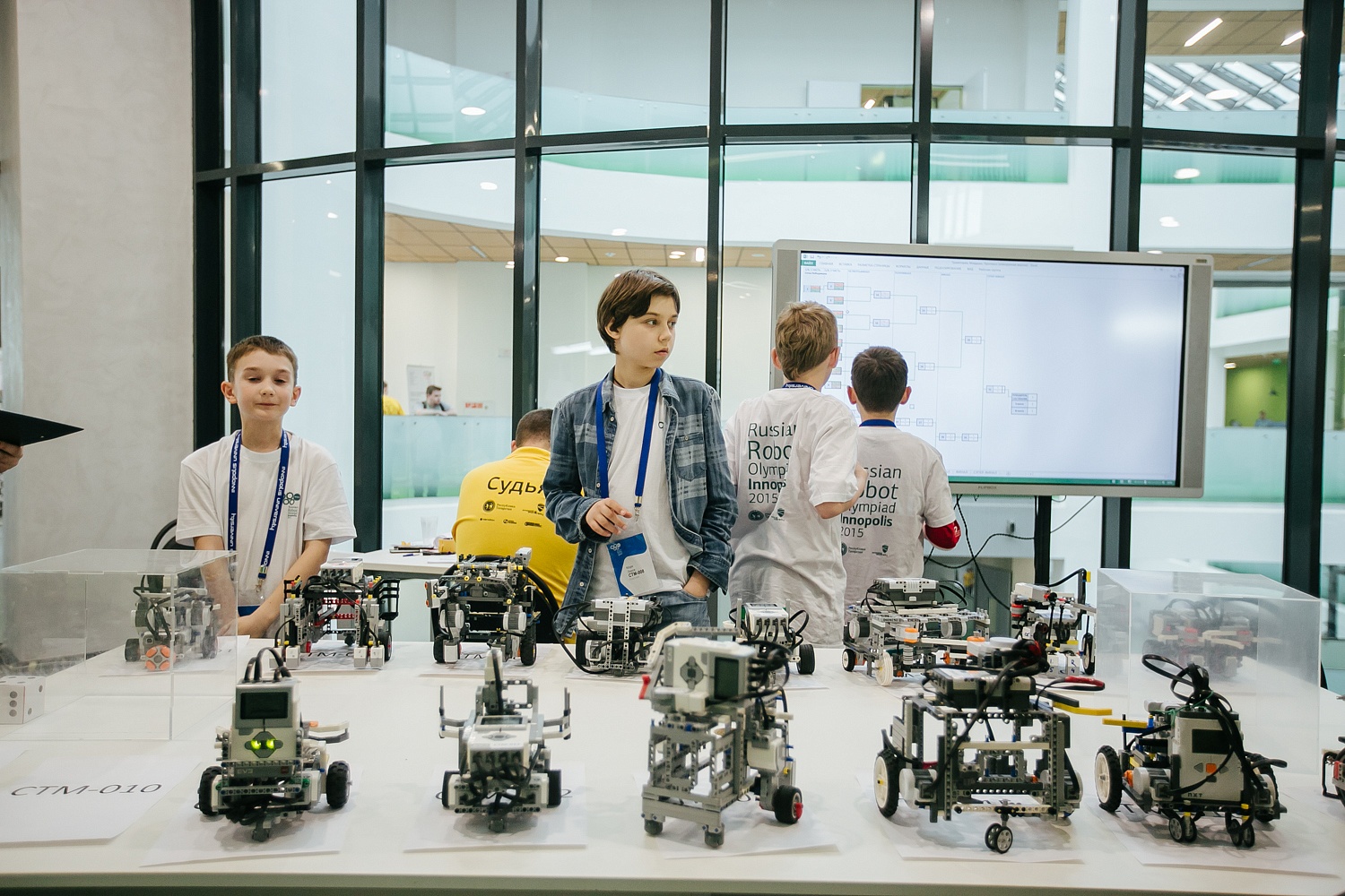 1 робототехника как заполнить. Иннополис университет робототехника. Соревнования роботов. Робототехника в России. Соревнования по робототехнике.